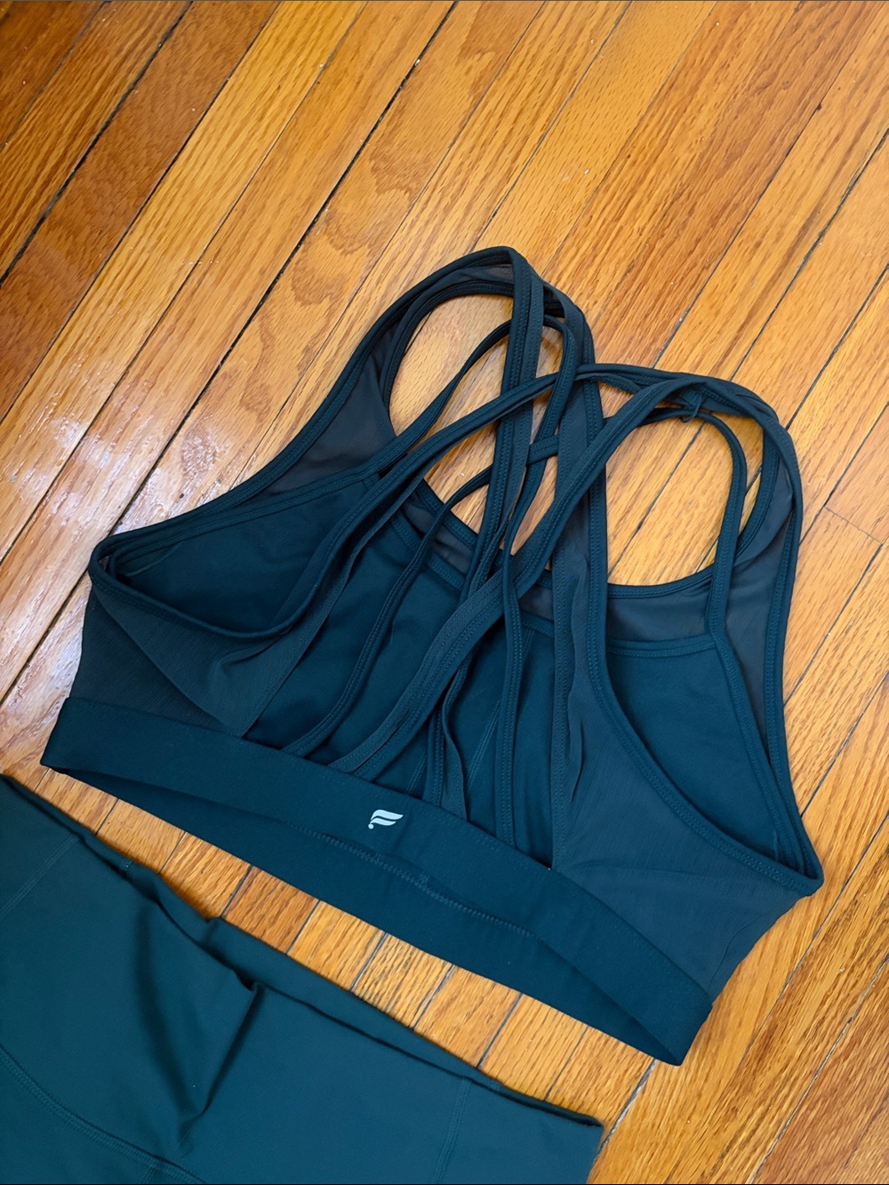 NWOT Fabletics Set - Picture 3 of 3